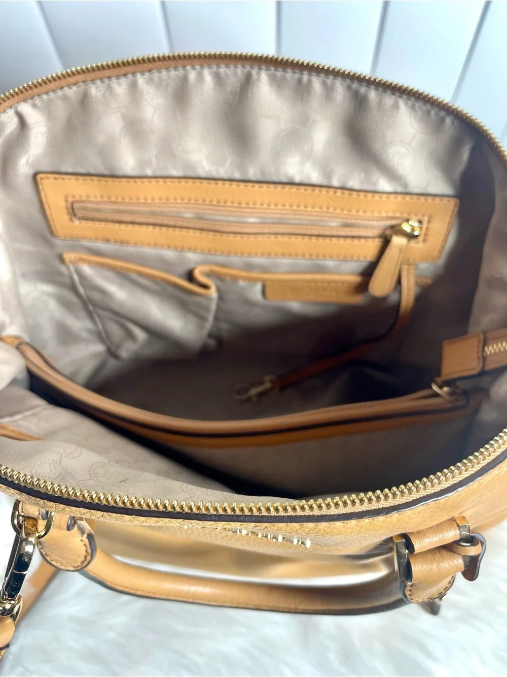 MICHAEL Michael Kors Riley Pebbled Leather Satchel